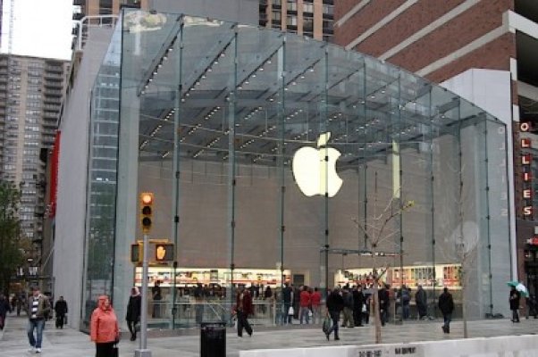 Vânzările de produse Apple în Iran cresc puternic, în pofida embargoului